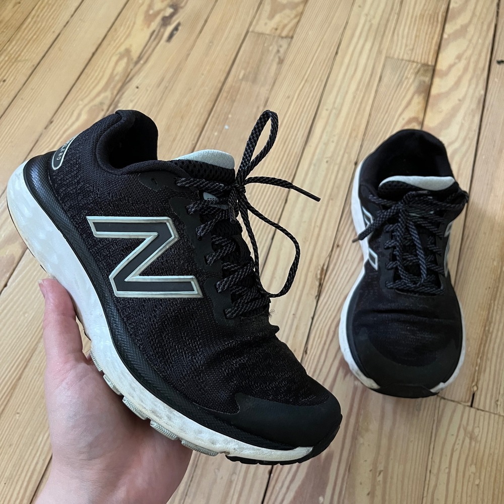 New Balance Fresh Foam 680 v7 Running Shoes Womens 8.5 Black White W680LK7 Mesh